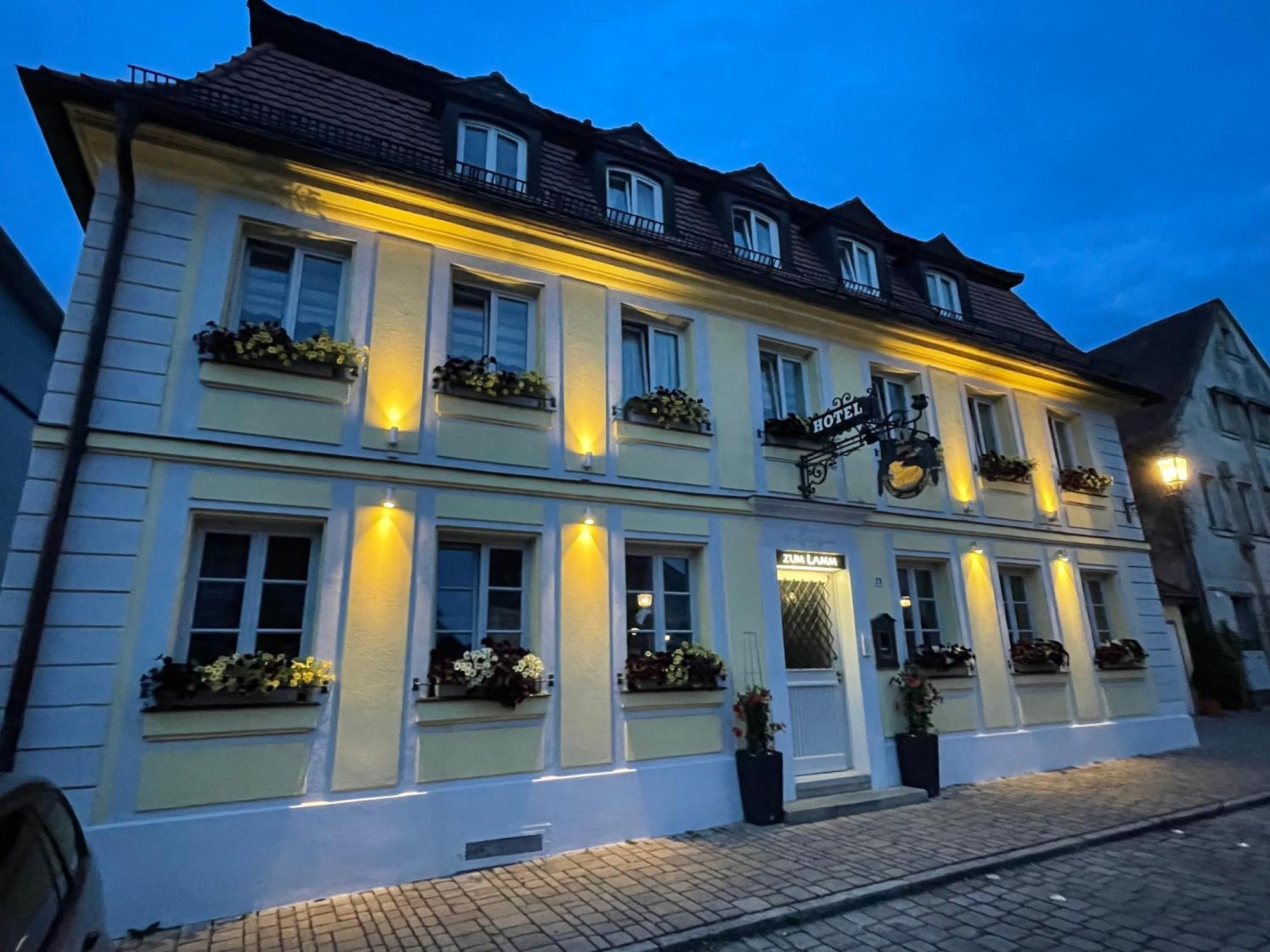 Hotel Zum Lamm Ansbach Exterior photo