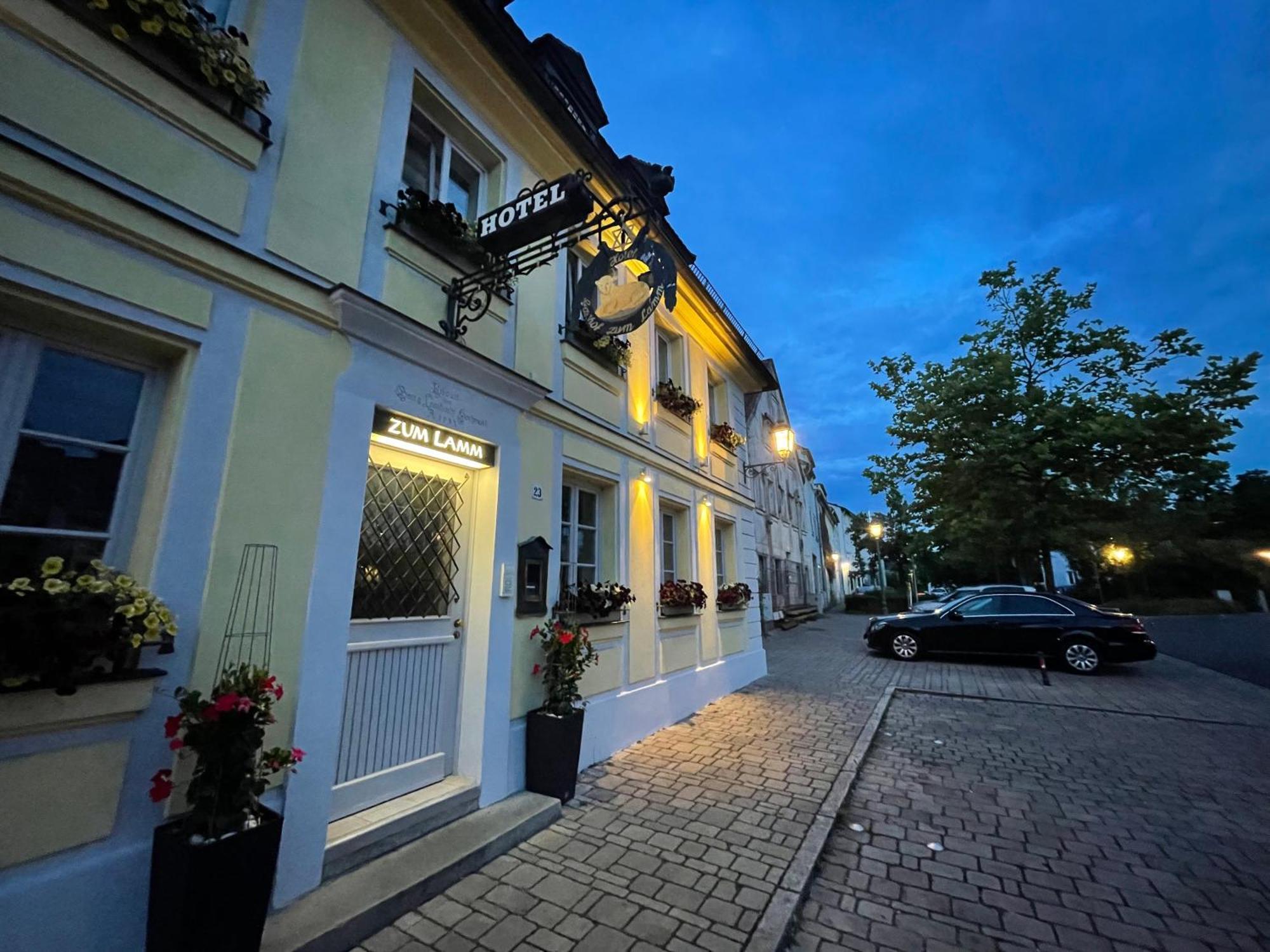 Hotel Zum Lamm Ansbach Exterior photo