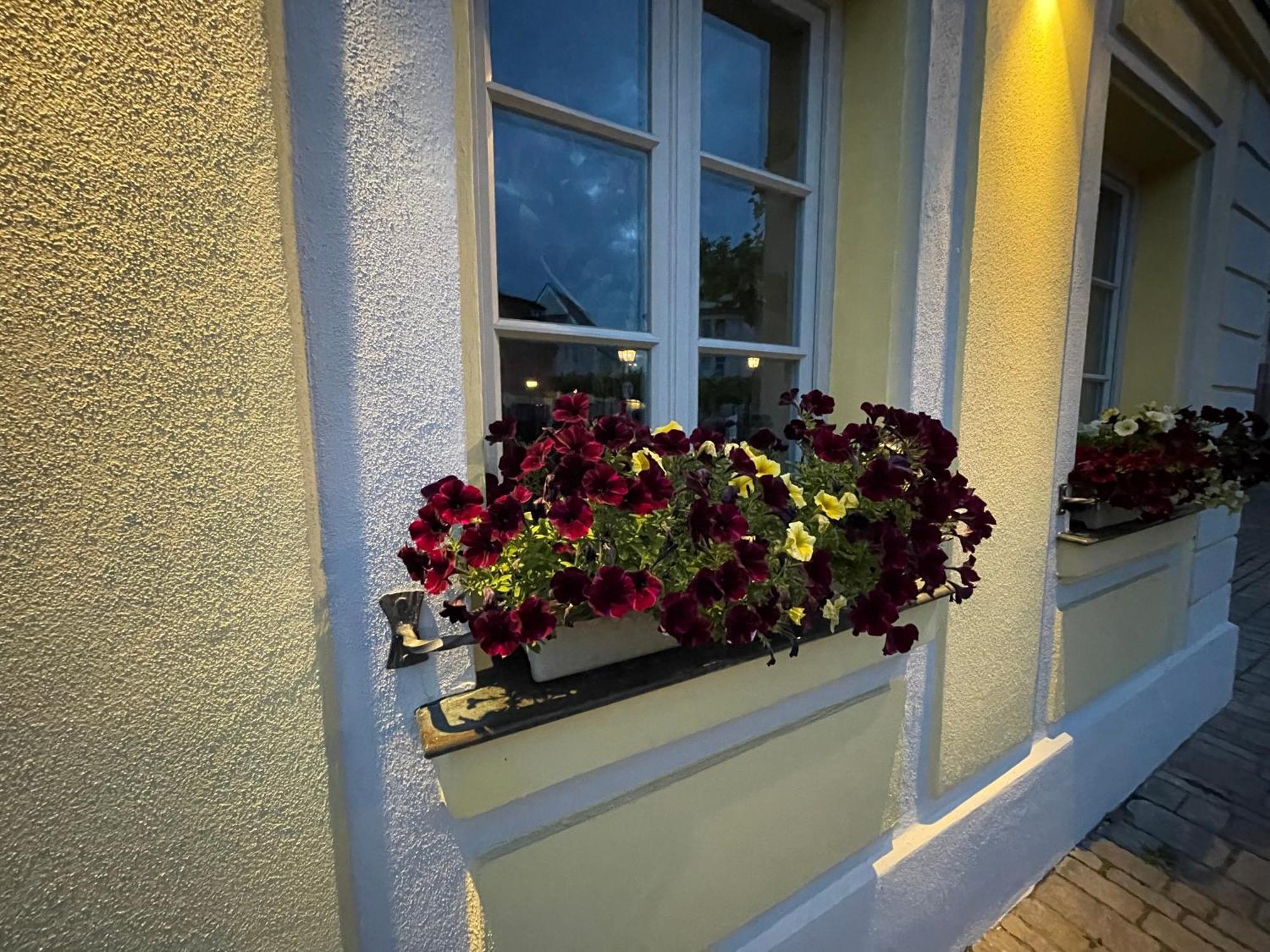 Hotel Zum Lamm Ansbach Exterior photo